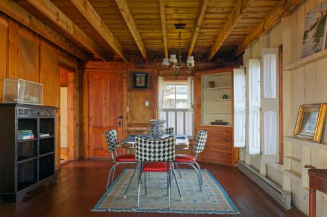 33 Cliff Road Bristol ME 04554