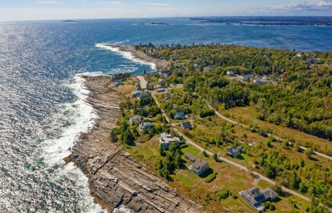 33 Cliff Road Bristol ME 04554