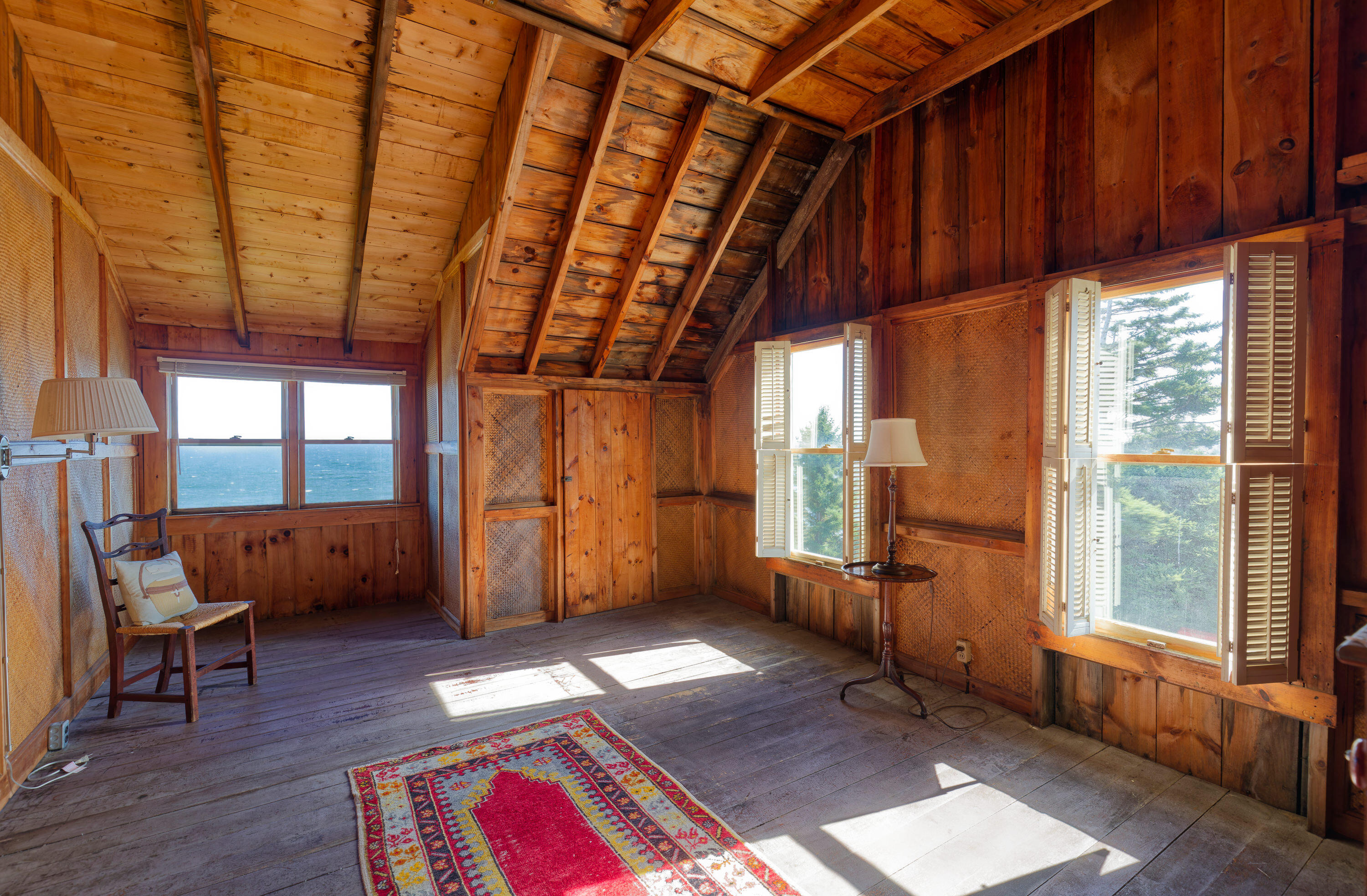 33 Cliff Road Bristol ME 04554