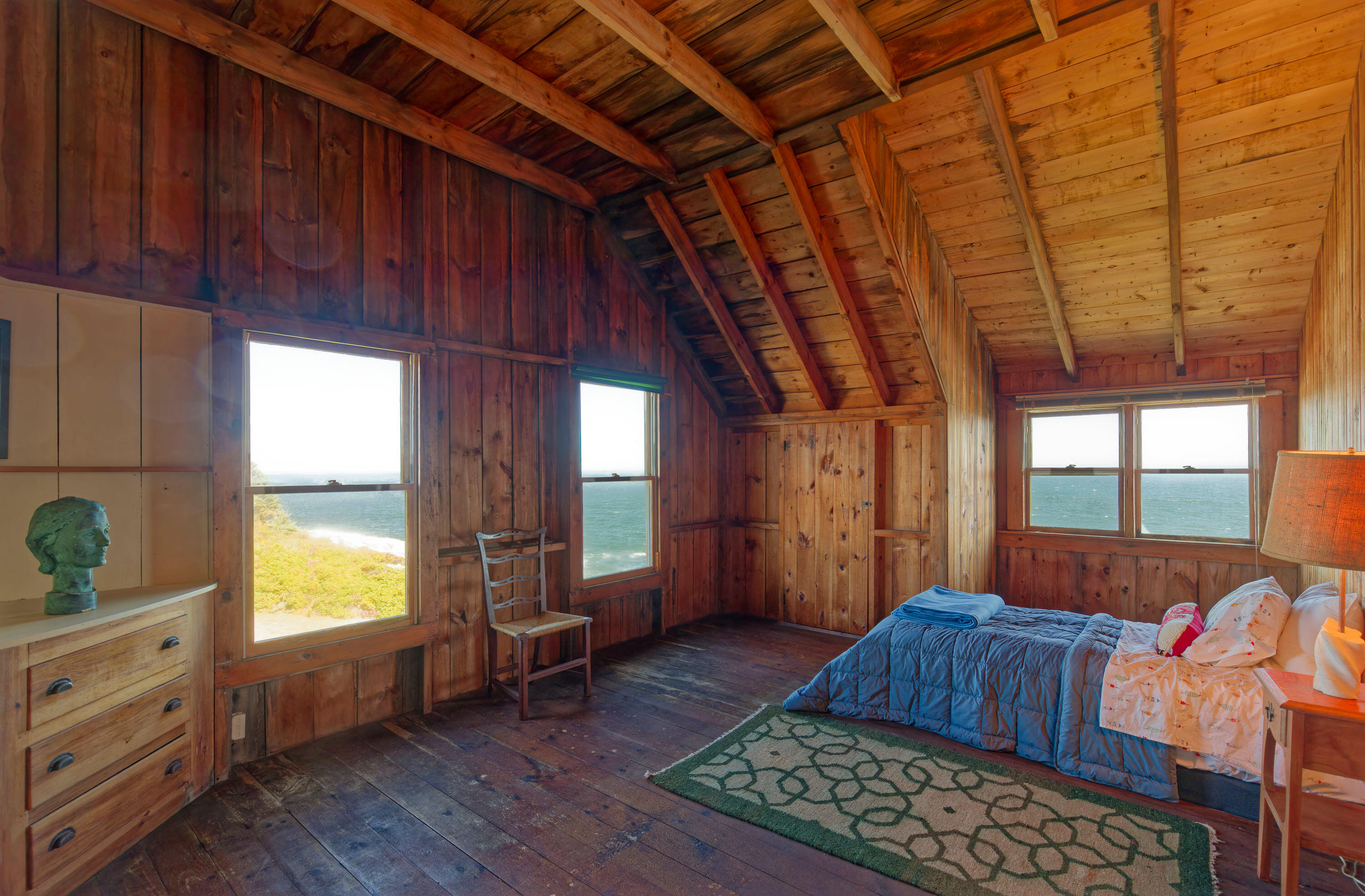 33 Cliff Road Bristol ME 04554