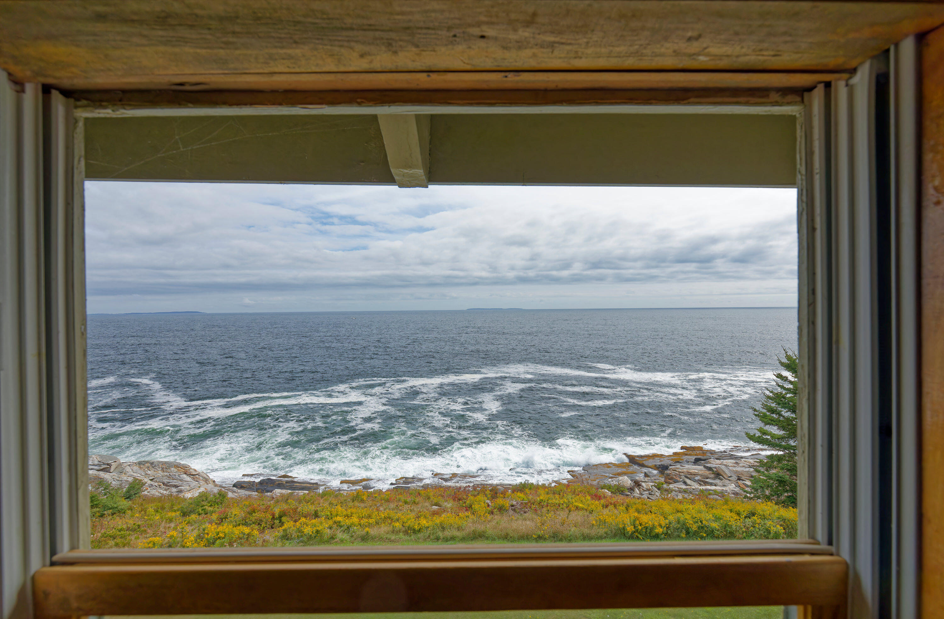 33 Cliff Road Bristol ME 04554