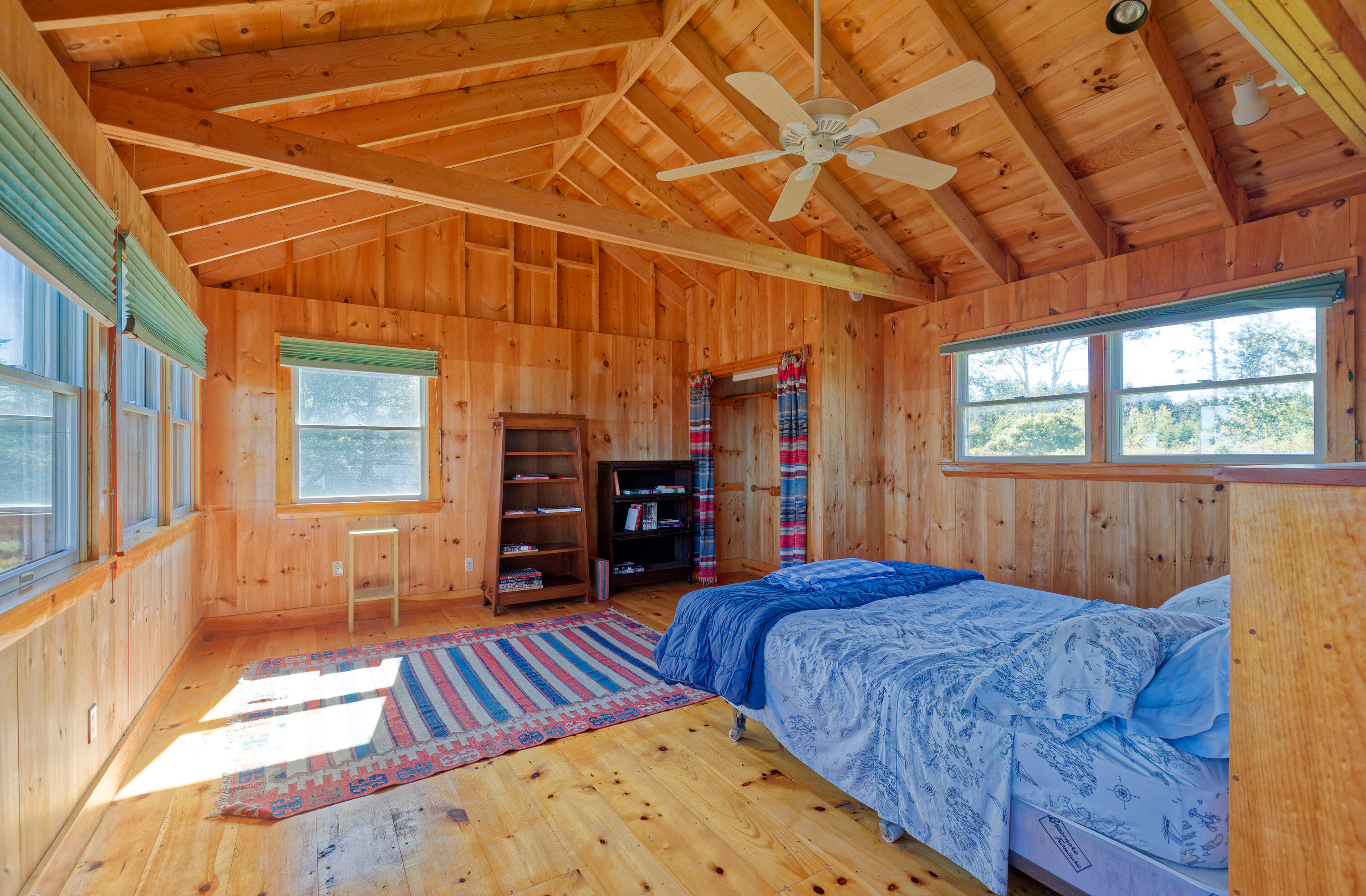 33 Cliff Road Bristol ME 04554