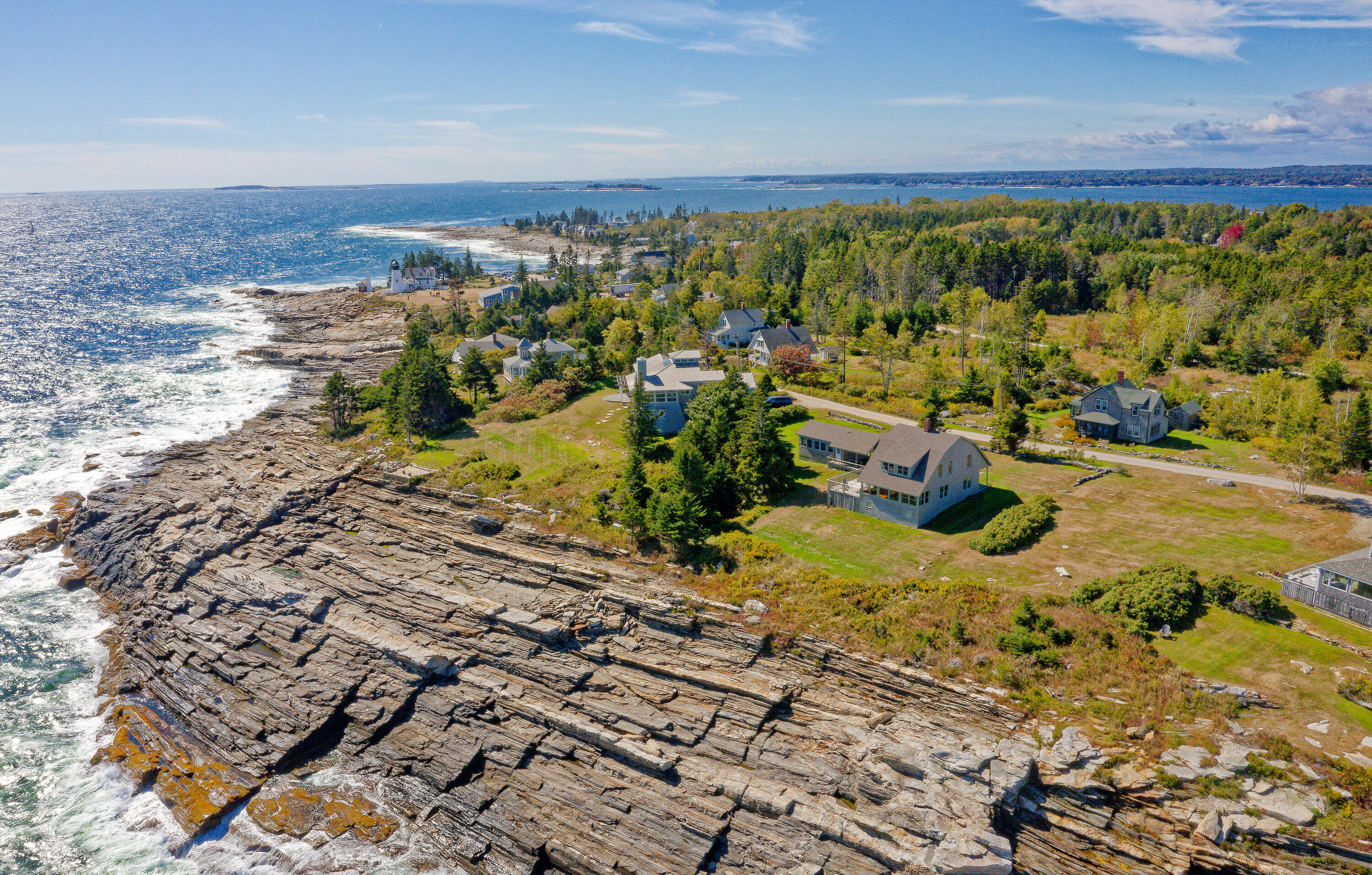 33 Cliff Road Bristol ME 04554