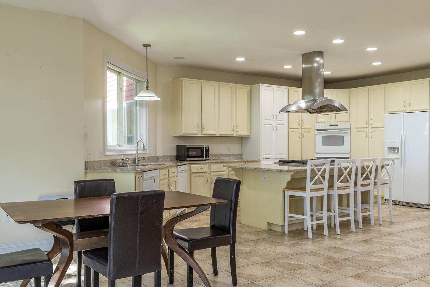 794 Pleasant Point Road Cushing ME 04563