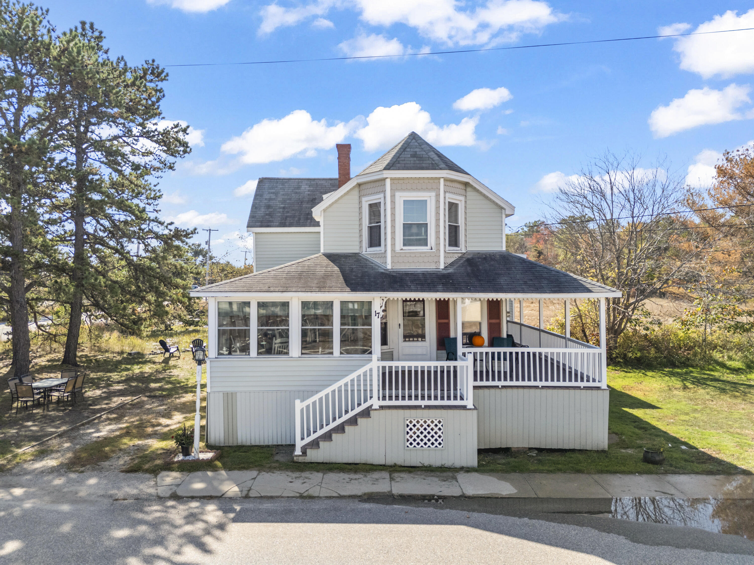 17 Randall Avenue Old Orchard Beach ME 04064