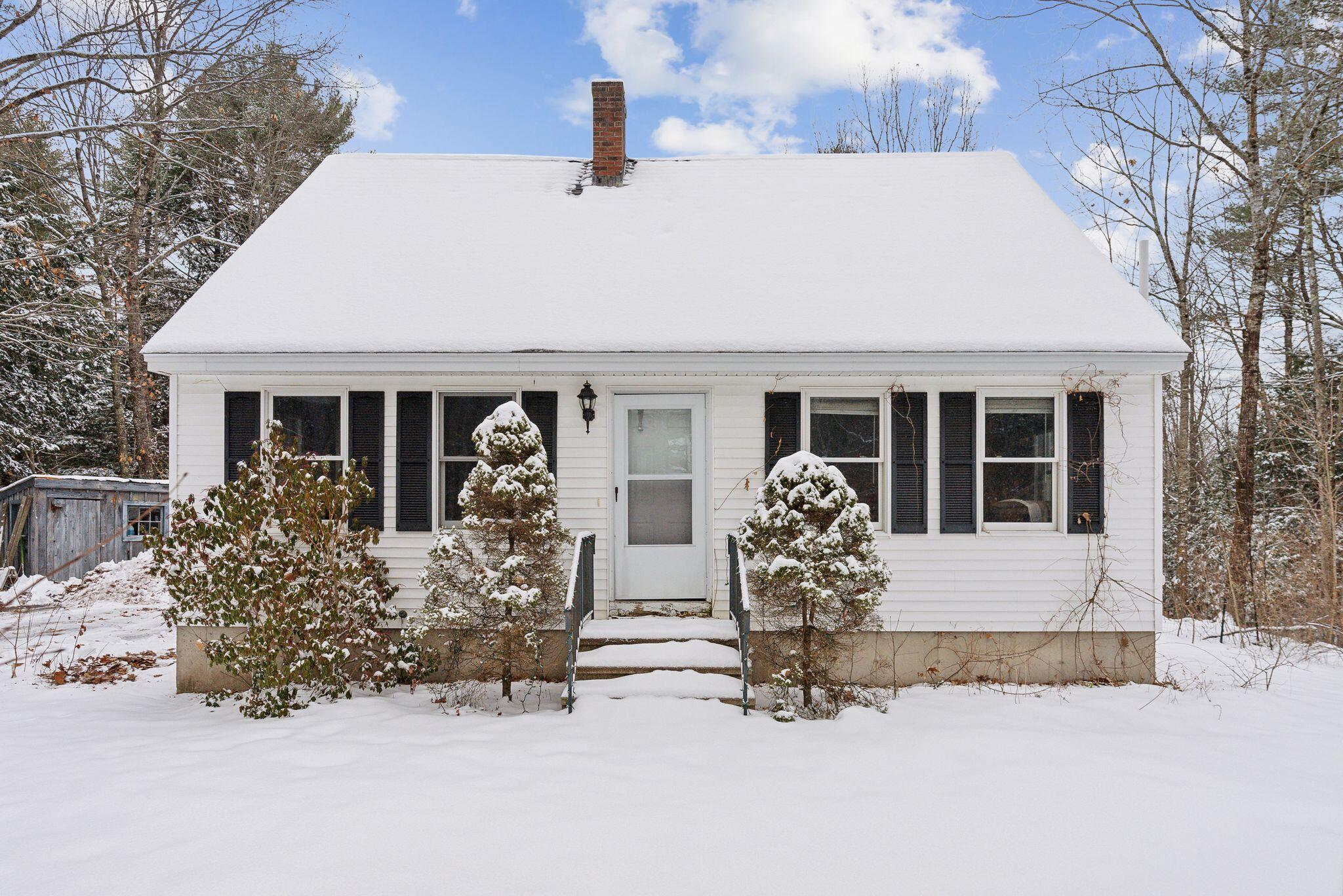 20 Crescent Lane Casco ME 04015