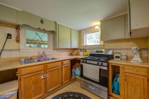 39 Howe Hill Road Waterford ME 04088