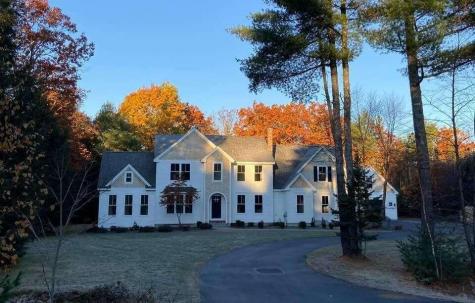 26 Freedom Road Scarborough ME 04074