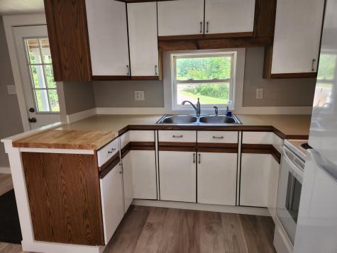 37 Wings Mills Road Readfield ME 04355