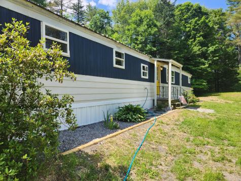 37 Wings Mills Road Readfield ME 04355