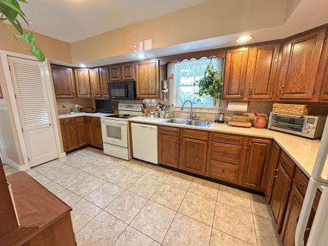 23 Chapel Street Ellsworth ME 04605