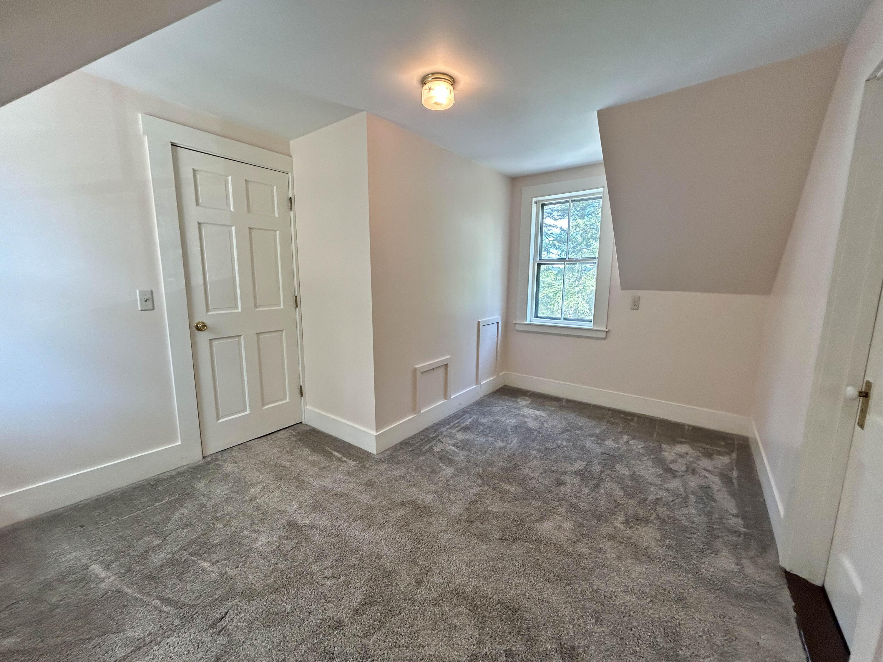 23 Chapel Street Ellsworth ME 04605