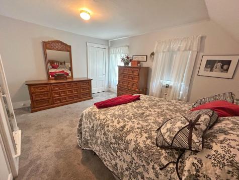 23 Chapel Street Ellsworth ME 04605