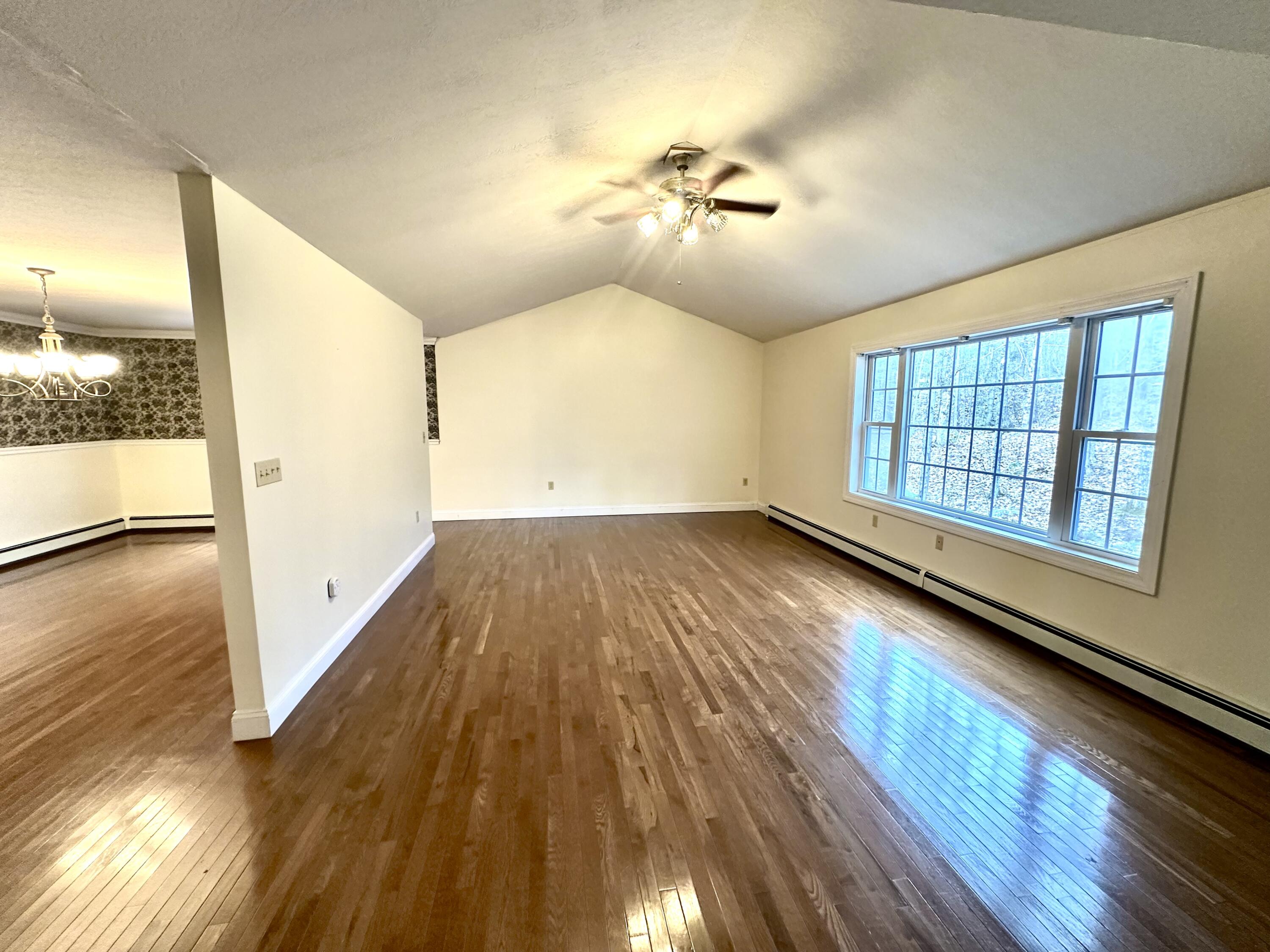6 Eisenhower Court Naples ME 04055
