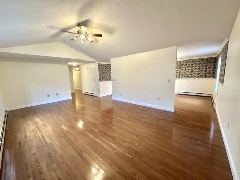 6 Eisenhower Court Naples ME 04055