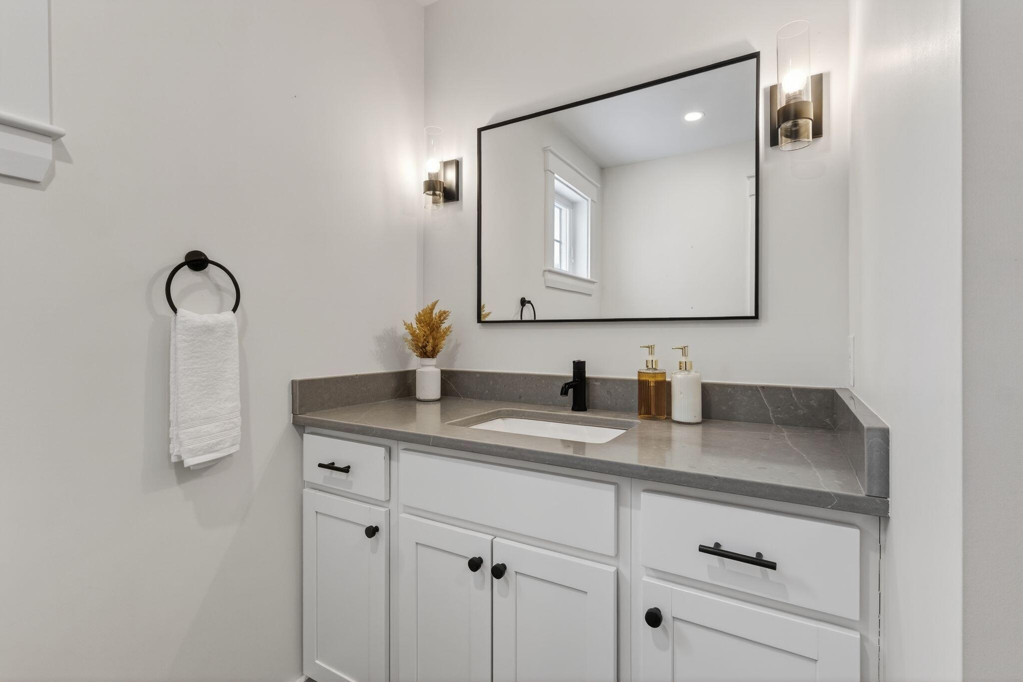 12 Waxwing Lane Falmouth ME 04105