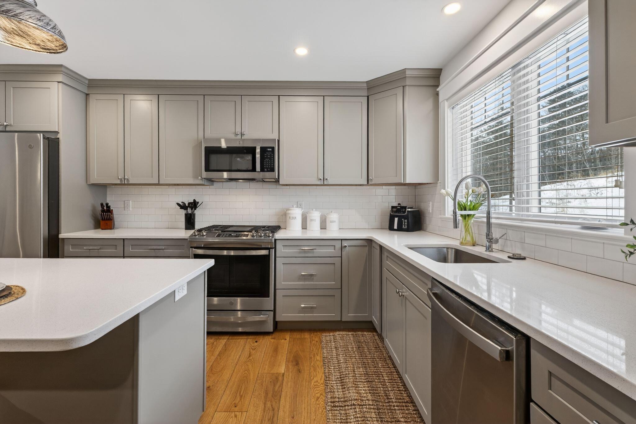 12 Waxwing Lane Falmouth ME 04105