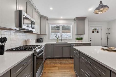 12 Waxwing Lane Falmouth ME 04105