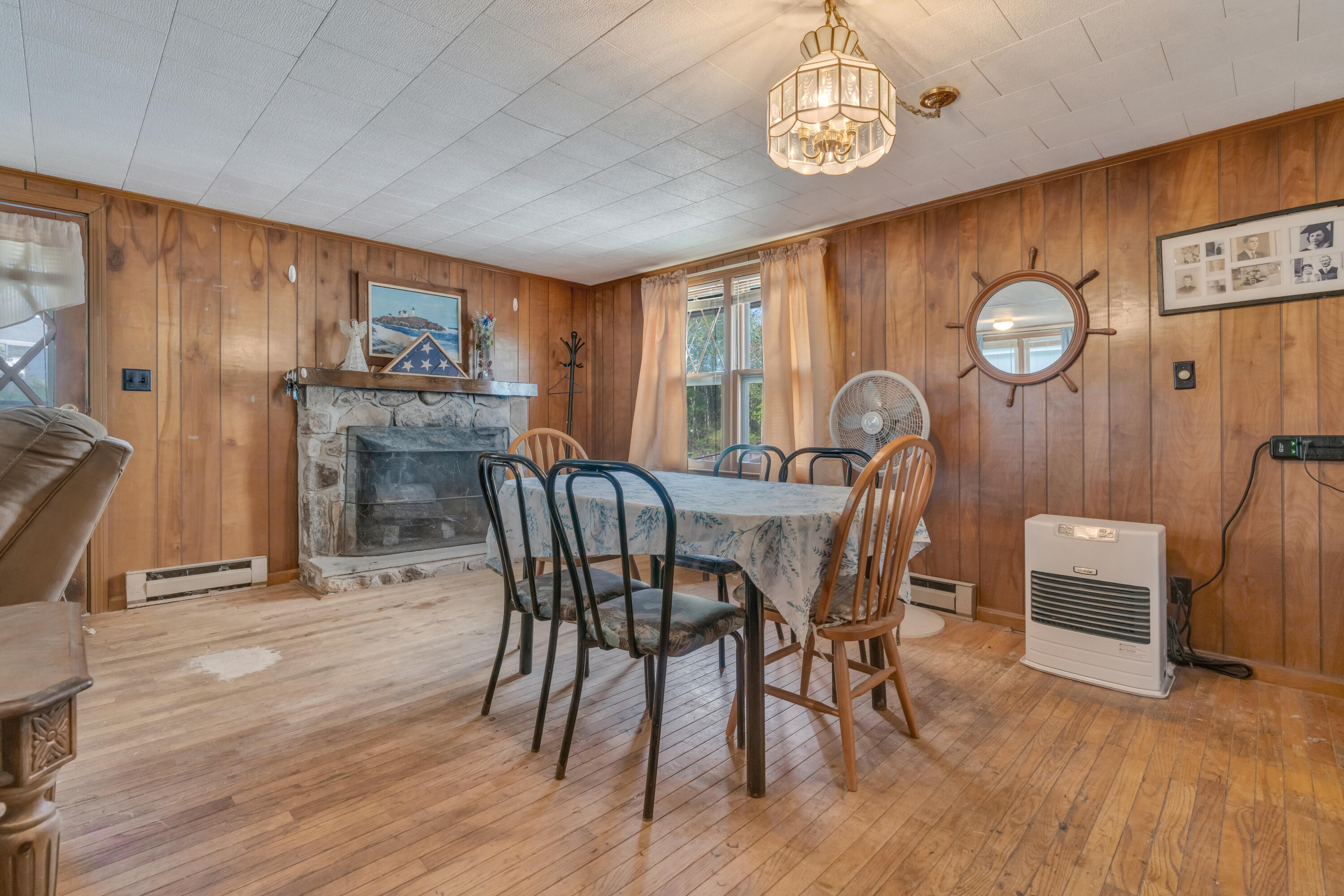 5 Laurel Lane York ME 03909