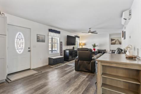 23 Godrics Hollow Sidney ME 04330