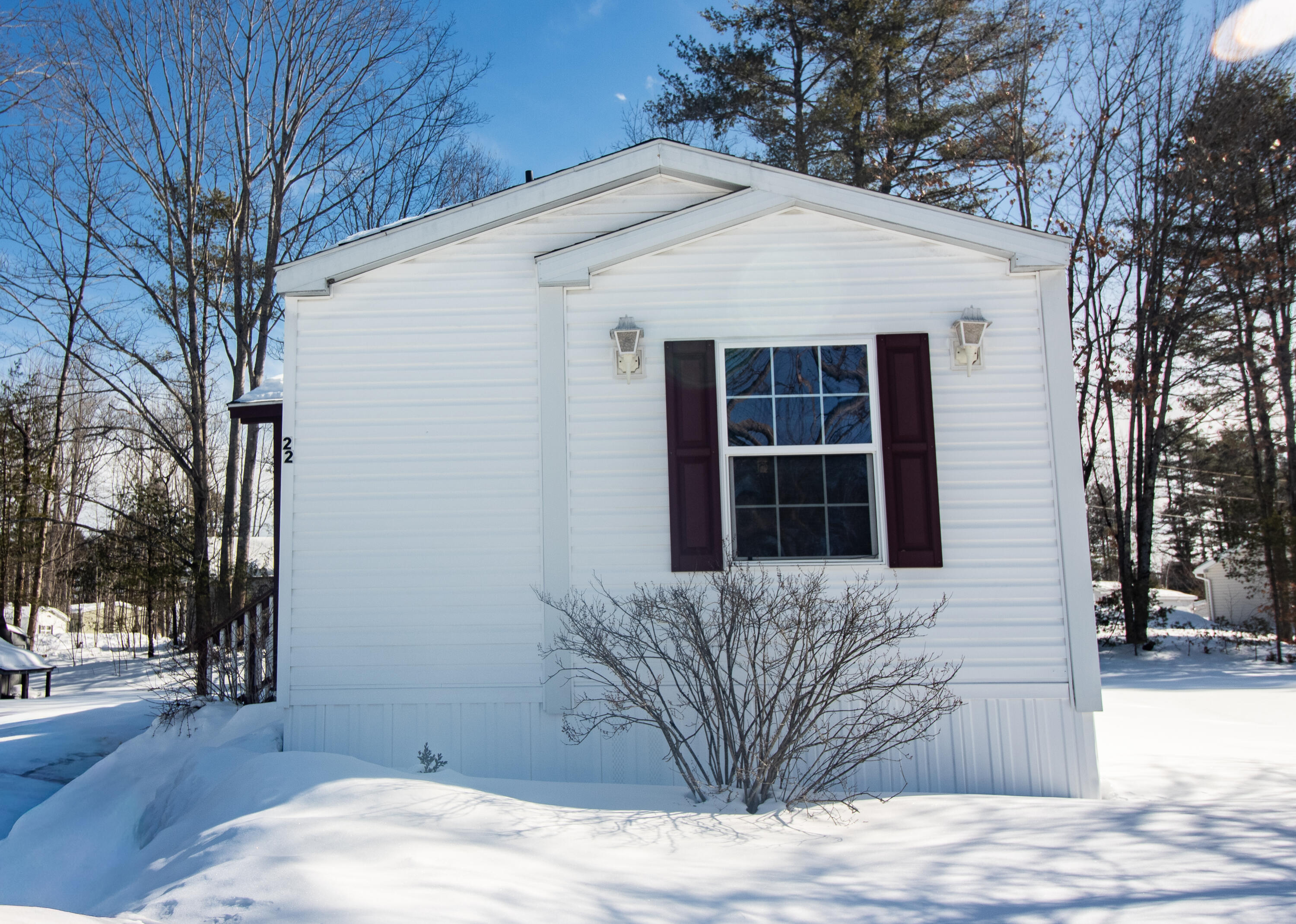 22 Arrowhead Drive Lisbon ME 04250