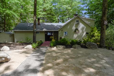 8 Cardinal Lane Poland ME 04274