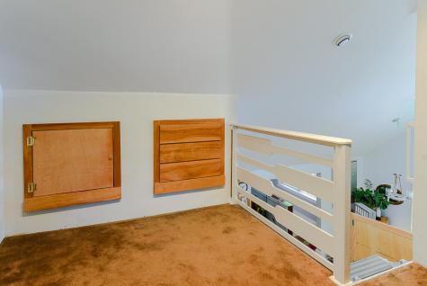 8 Cardinal Lane Poland ME 04274
