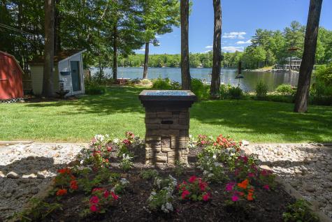 8 Cardinal Lane Poland ME 04274