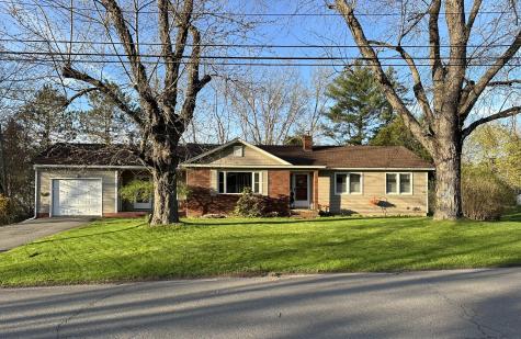 44 Edgewood Drive Brewer ME 04412