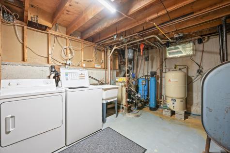 246 Plymouth Road Carmel ME 04419