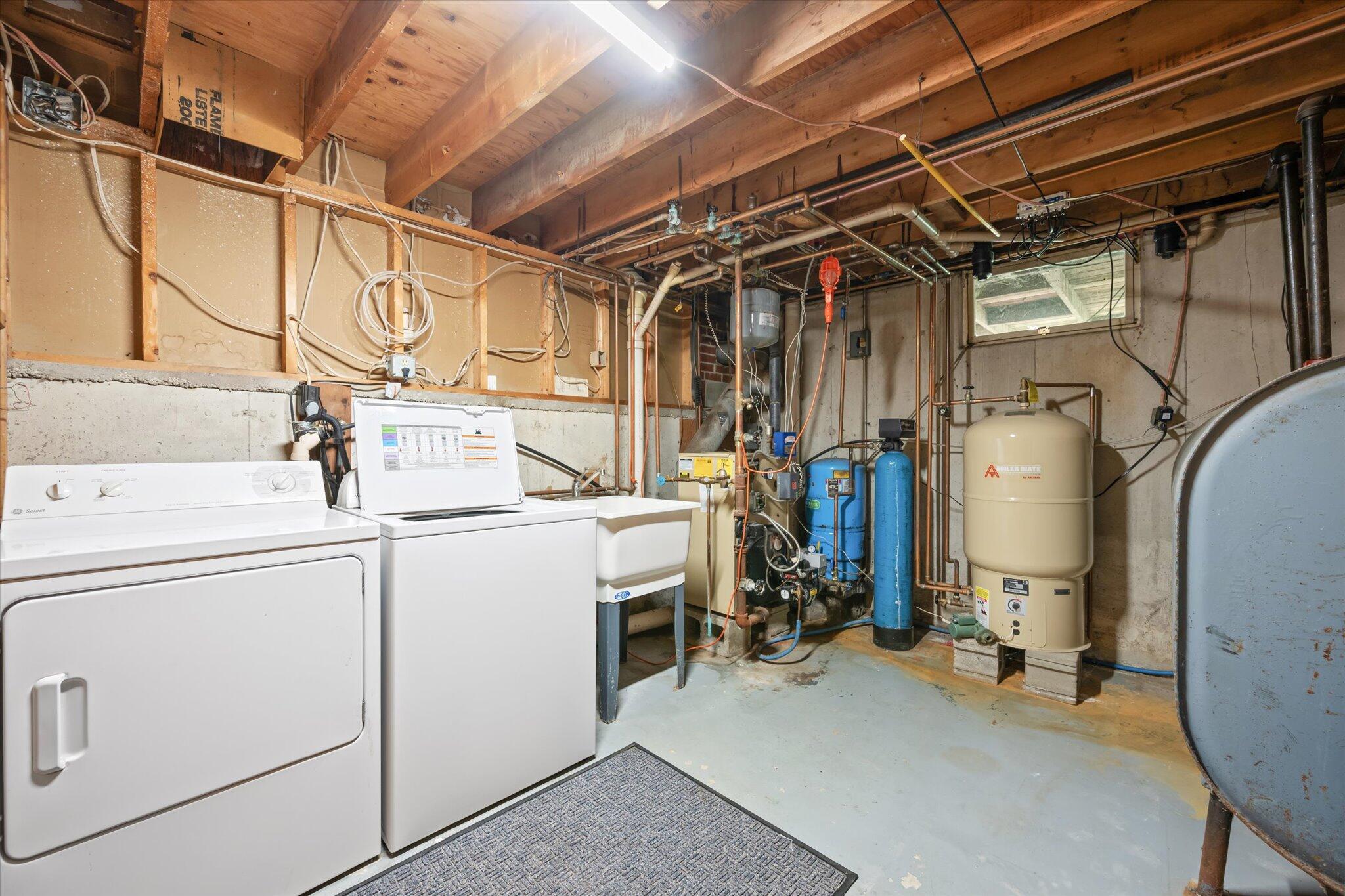 246 Plymouth Road Carmel ME 04419