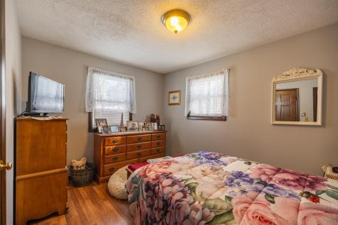 31 Bellflower Drive Auburn ME 04210