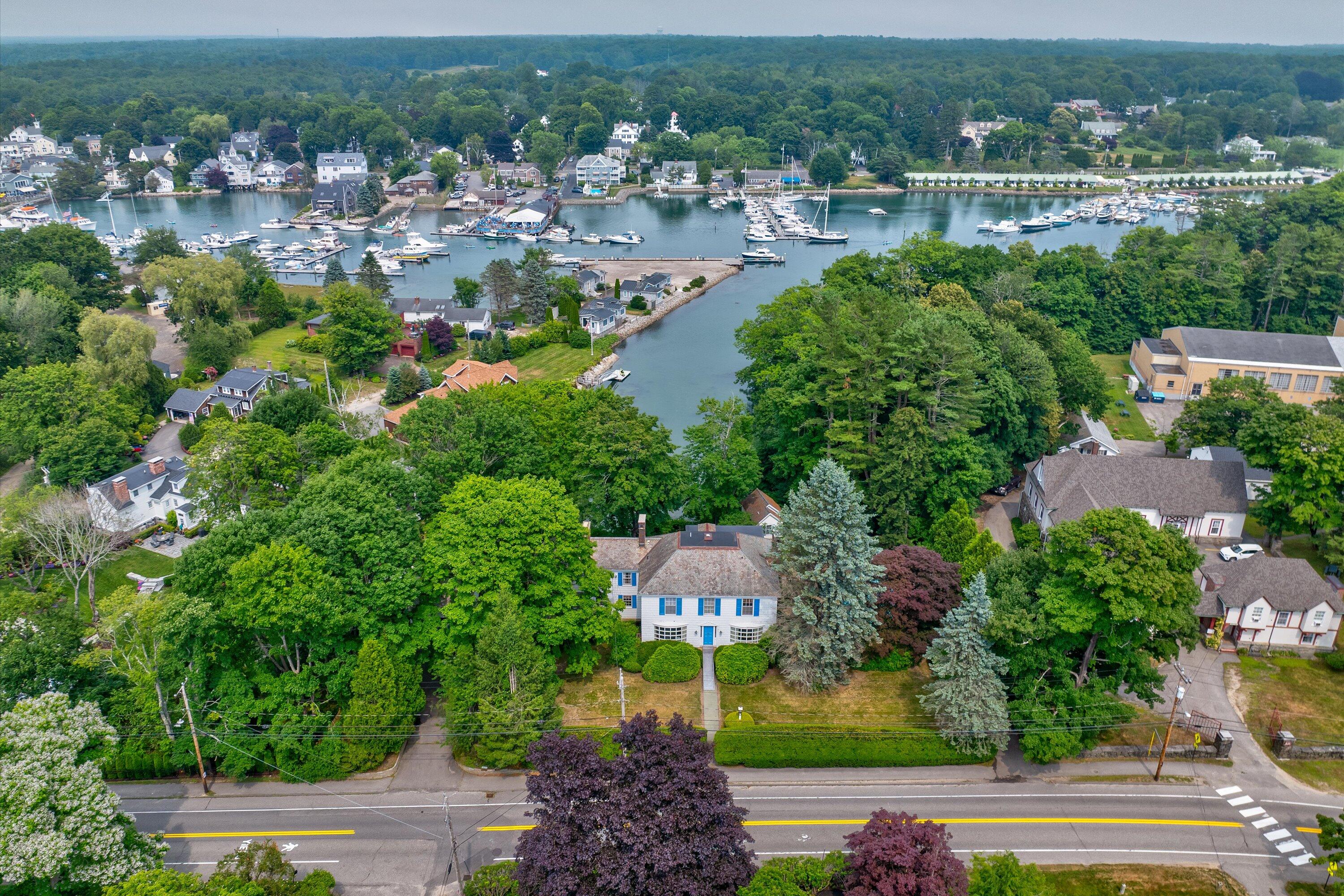 22 Beach Avenue Kennebunk ME 04043