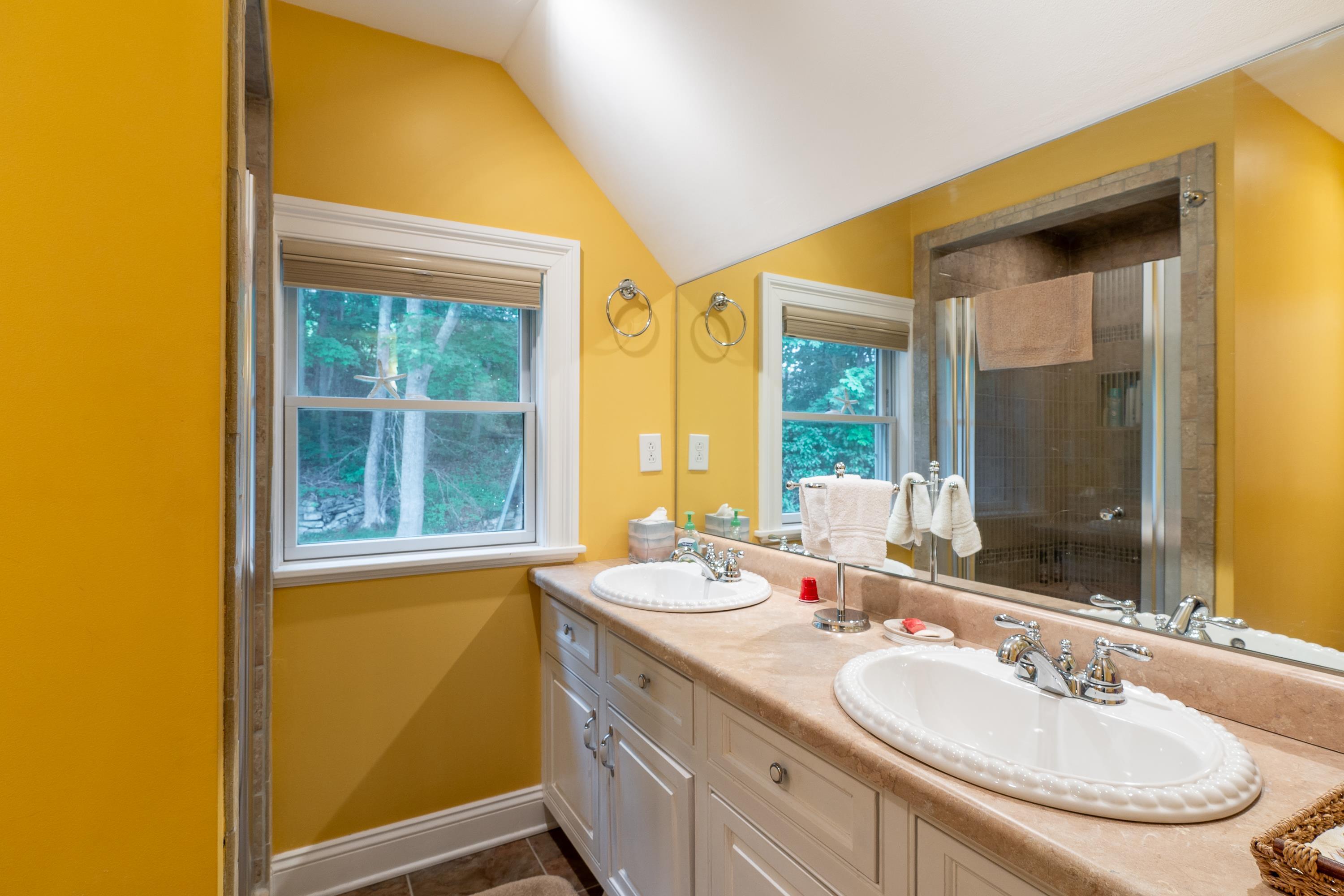 26 Sea Street Boothbay Harbor ME 04538