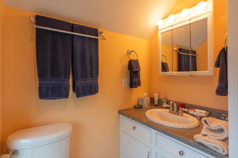 26 Sea Street Boothbay Harbor ME 04538