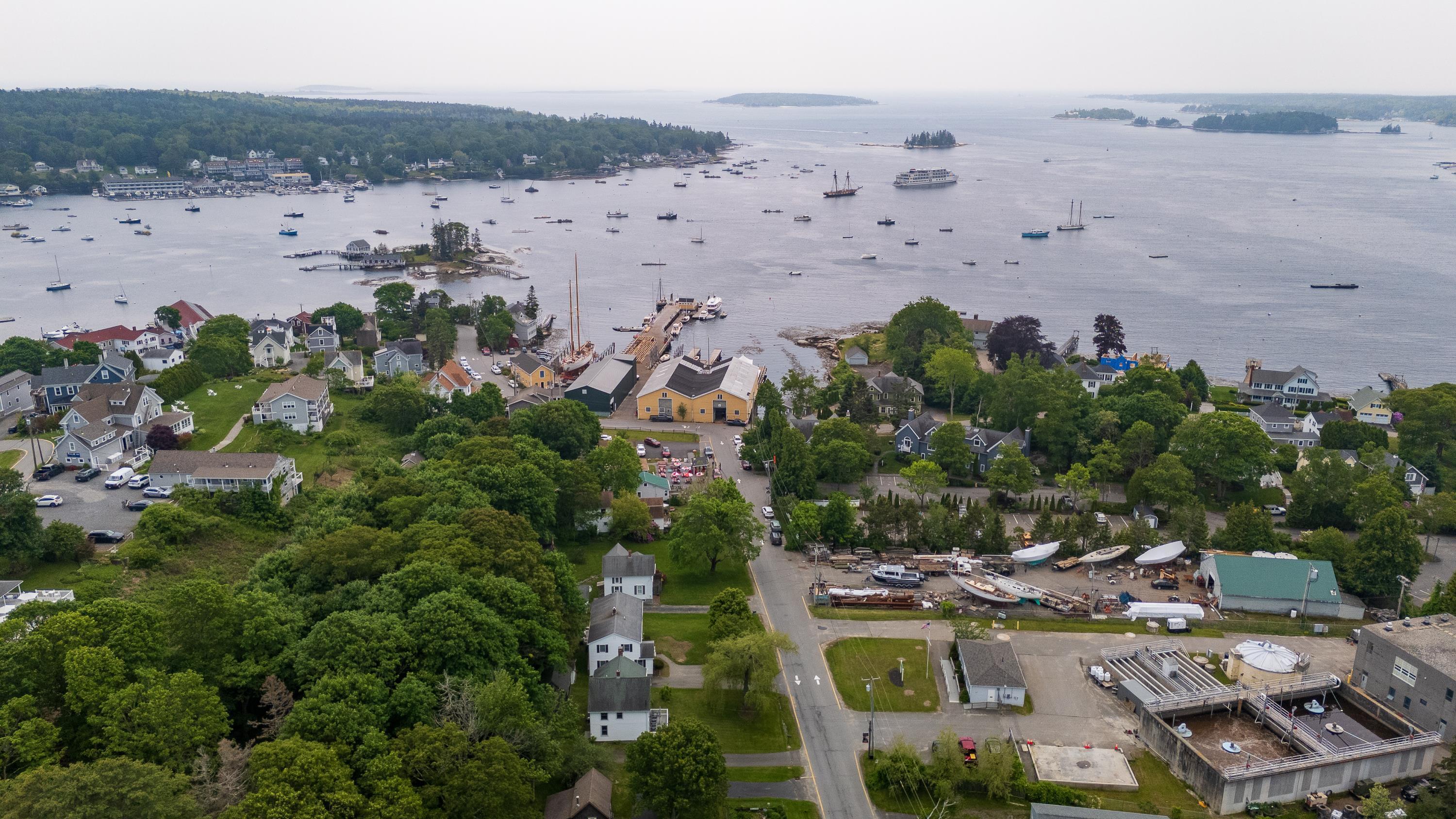 26 Sea Street Boothbay Harbor ME 04538