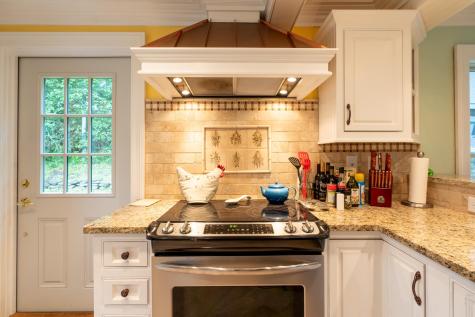 26 Sea Street Boothbay Harbor ME 04538