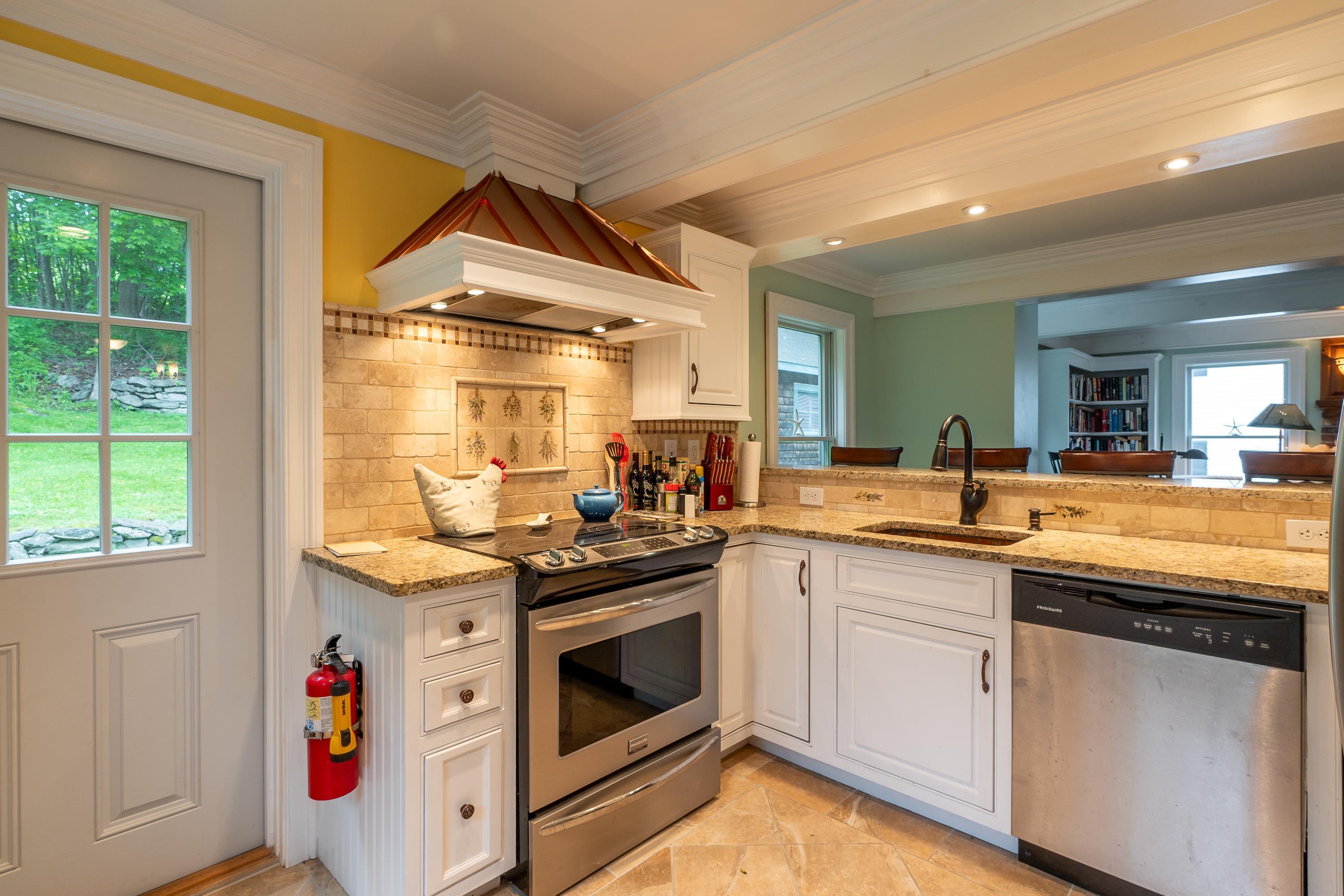 26 Sea Street Boothbay Harbor ME 04538