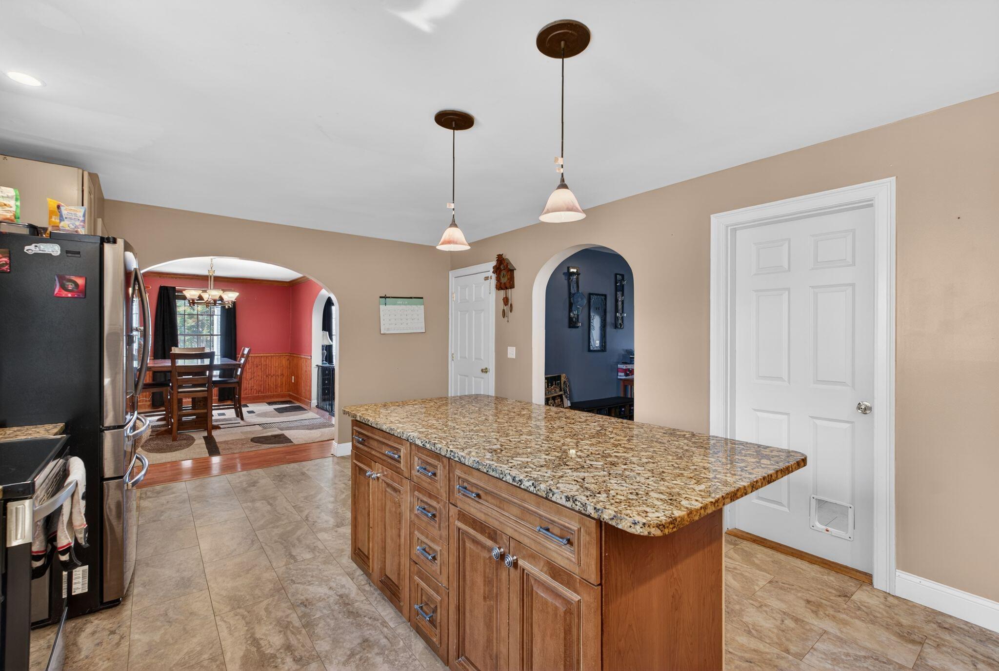 25 Gregory Drive Sanford ME 04073