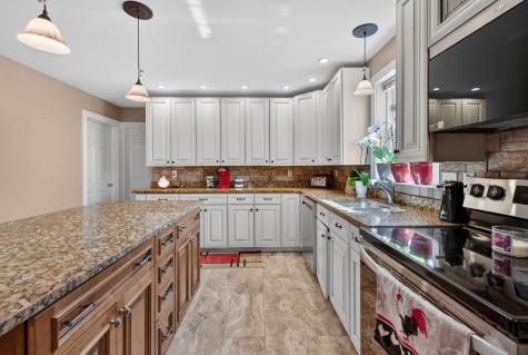 25 Gregory Drive Sanford ME 04073