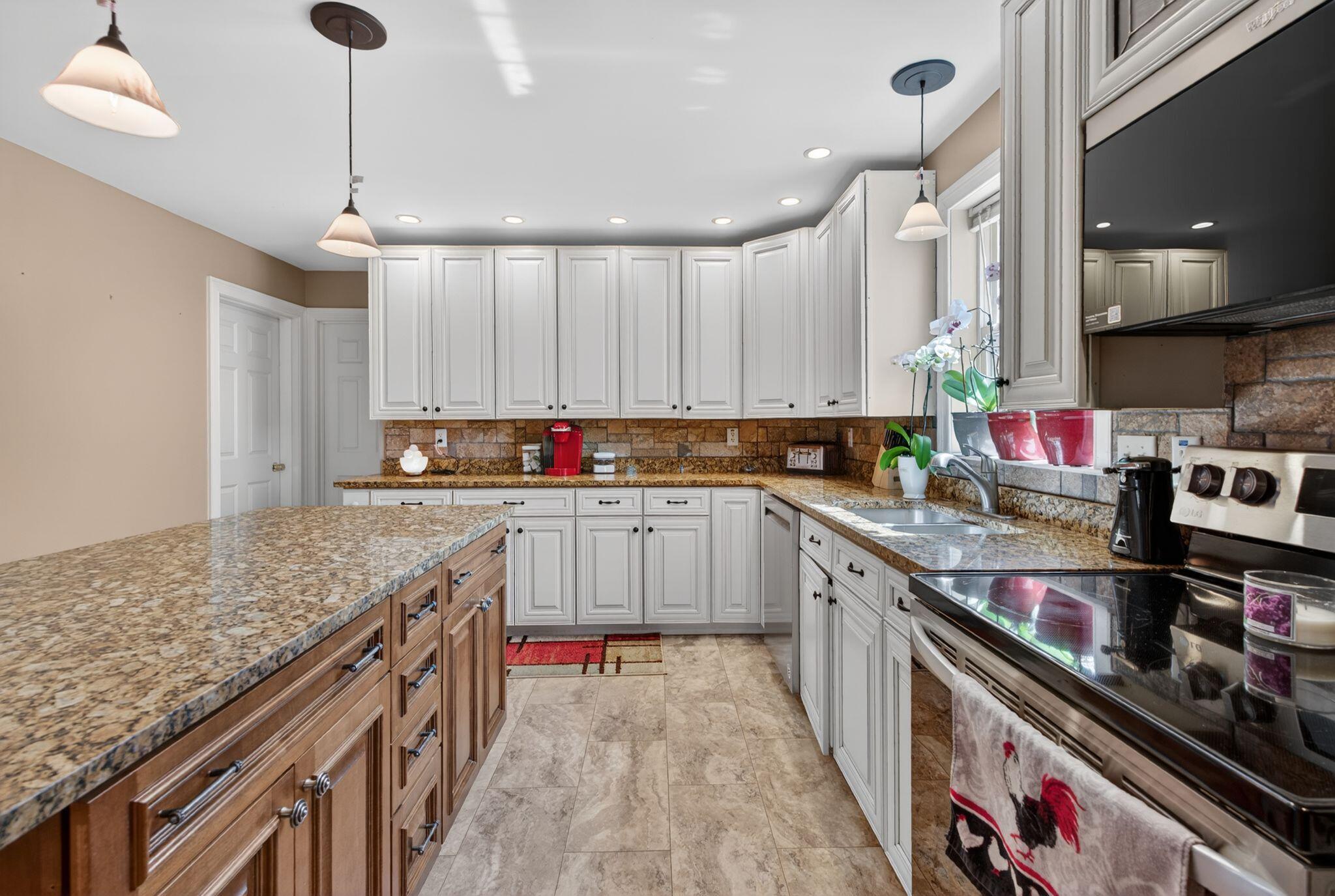 25 Gregory Drive Sanford ME 04073