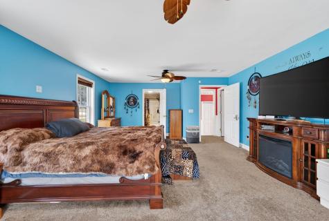 25 Gregory Drive Sanford ME 04073