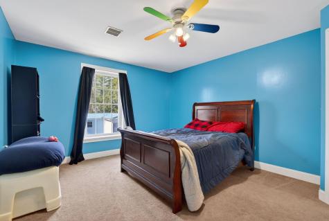 25 Gregory Drive Sanford ME 04073