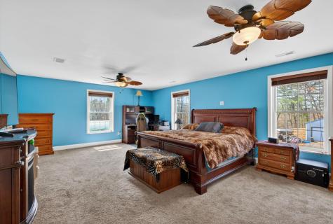 25 Gregory Drive Sanford ME 04073