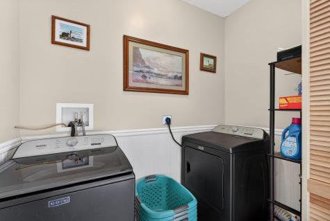 25 Gregory Drive Sanford ME 04073