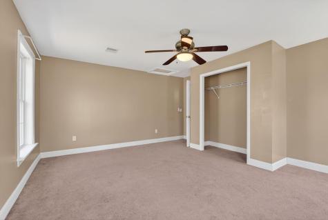 25 Gregory Drive Sanford ME 04073