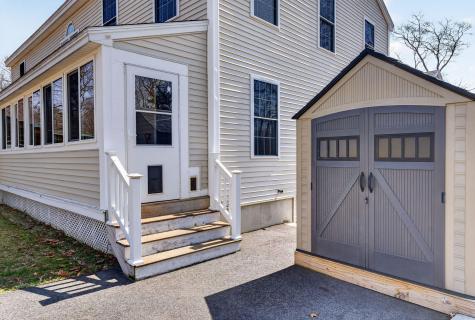 25 Gregory Drive Sanford ME 04073