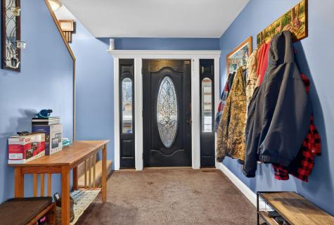 25 Gregory Drive Sanford ME 04073