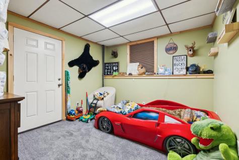 17 Virgin Street Canton ME 04221