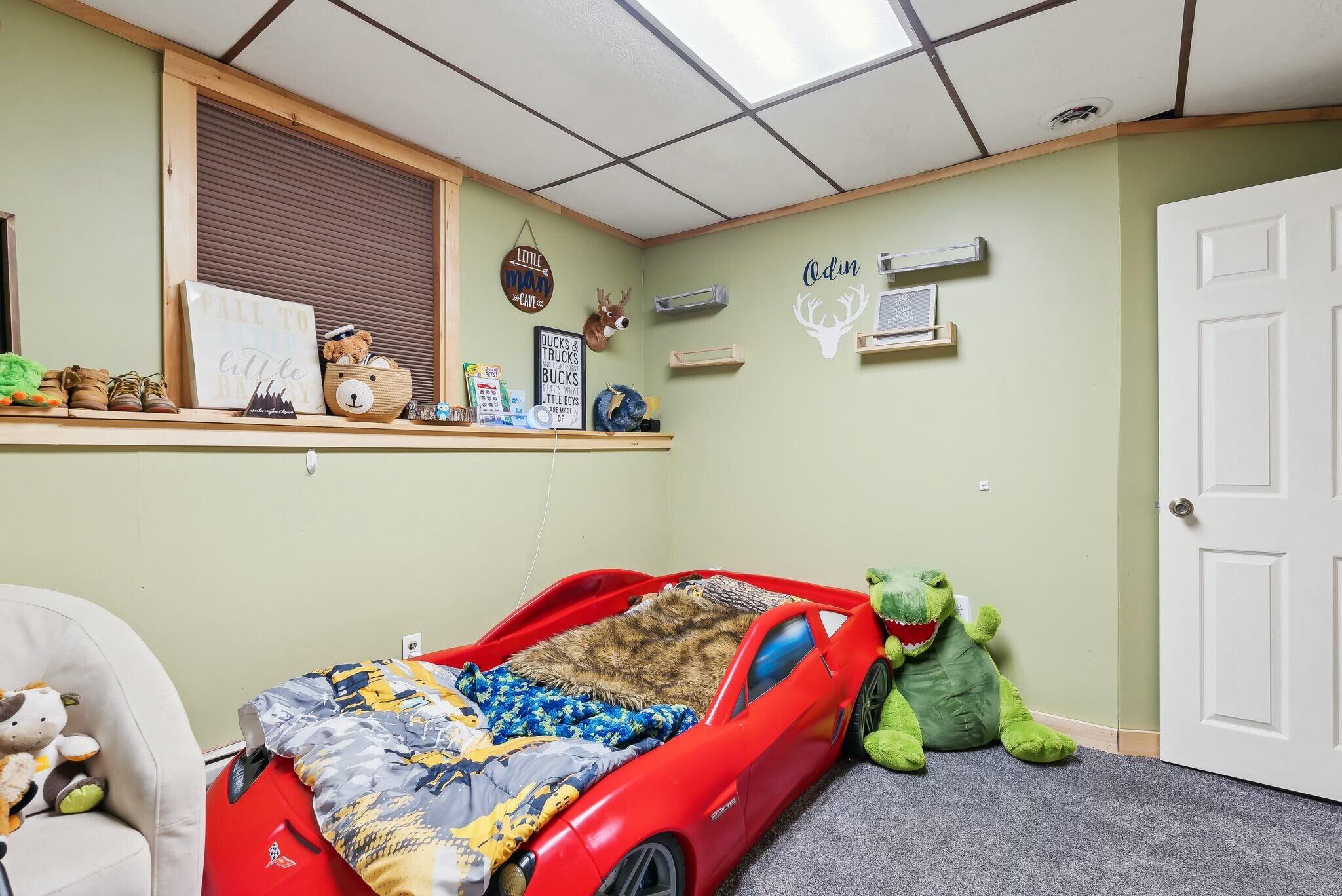 17 Virgin Street Canton ME 04221